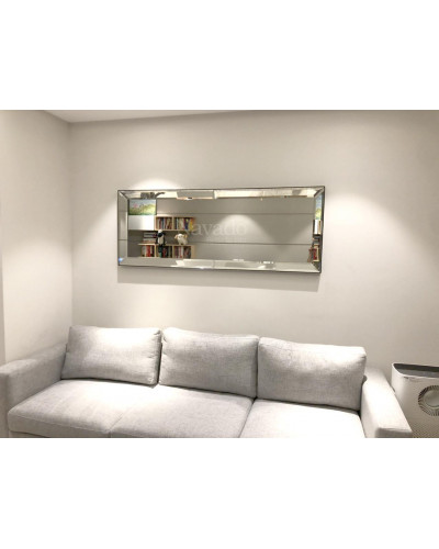 Gương trang trí tường sau sofa