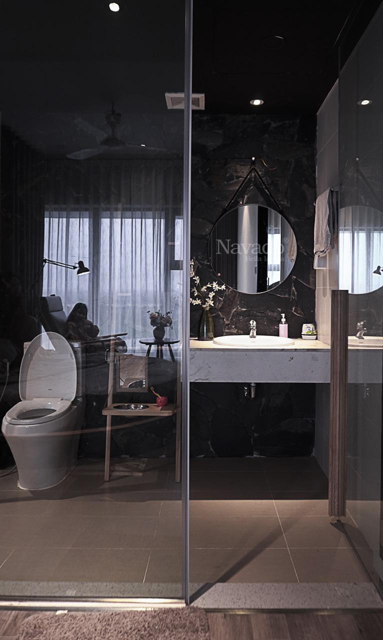 Nếu bạn muốn trang trí cho tường phòng tắm một cách độc đáo và cá tính, gương tròn dây da treo decor tường phòng tắm chính là lựa chọn hoàn hảo. Sử dụng chất liệu da cao cấp để tạo nên một chiếc khung gương độc đáo, sản phẩm này sẽ mang lại cho bạn không gian phòng tắm tuyệt vời và trang trọng. Với kiểu dáng mới lạ, gương này chắc chắn sẽ là trung tâm thu hút của phòng tắm của bạn.