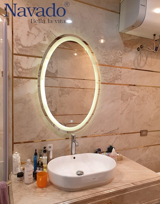 Gương Elip phòng tắm đèn led mang đến cho ngôi nhà của bạn một không gian tắm đầy tính thẩm mỹ và chuyên nghiệp. Với màu sắc và kiểu dáng đa dạng, sản phẩm này sẽ giúp bạn tạo nên một không gian tắm độc đáo và riêng biệt. Hãy xem ngay hình ảnh liên quan để có thêm ý tưởng và đam mê cho không gian phòng tắm của bạn.